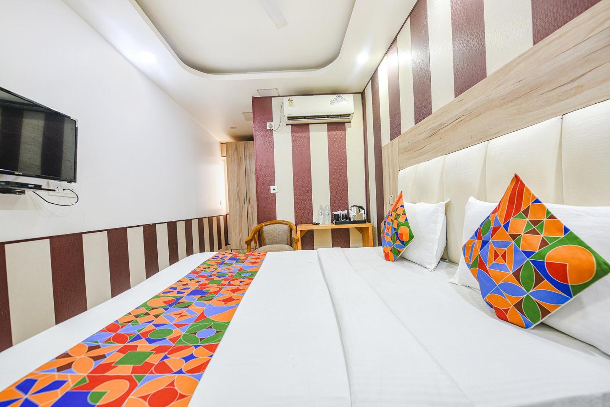 Fabhotel Aman Inn Near Igi Airport Нью-Дели Экстерьер фото